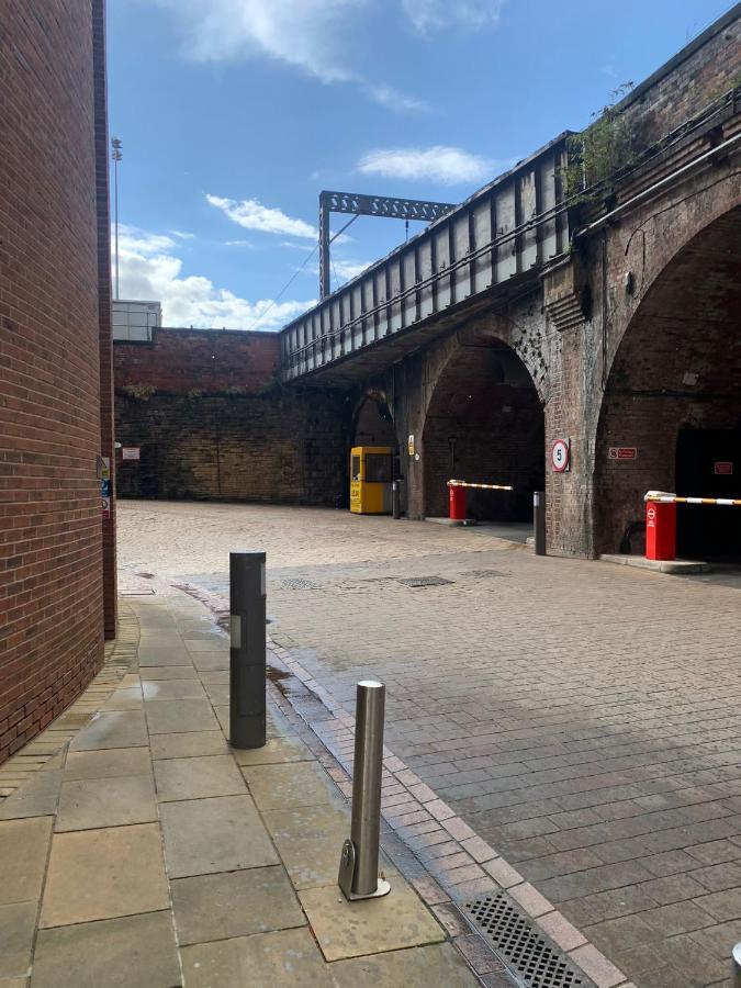 ليدز 2 Bed Apartment In Granary Wharf Leeds المظهر الخارجي الصورة