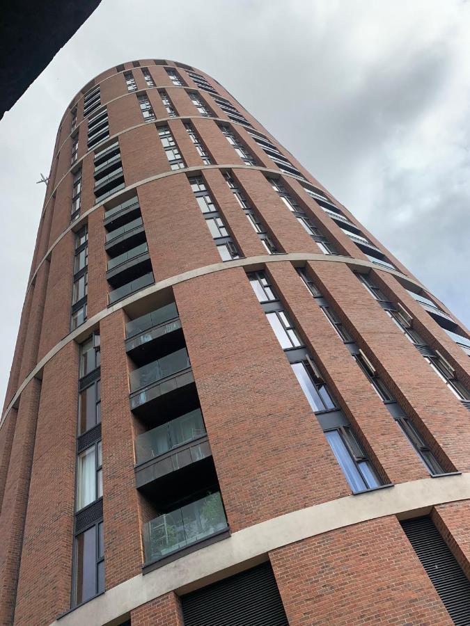 ليدز 2 Bed Apartment In Granary Wharf Leeds المظهر الخارجي الصورة