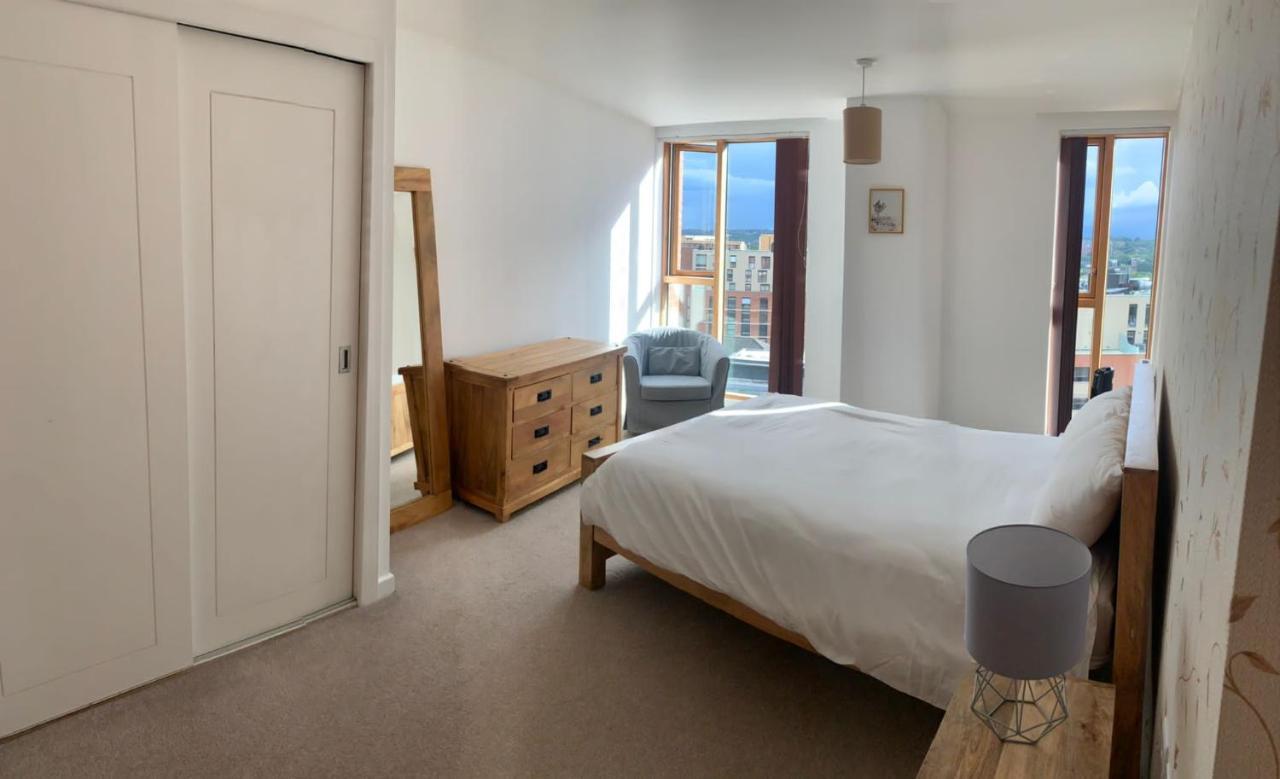 ليدز 2 Bed Apartment In Granary Wharf Leeds المظهر الخارجي الصورة